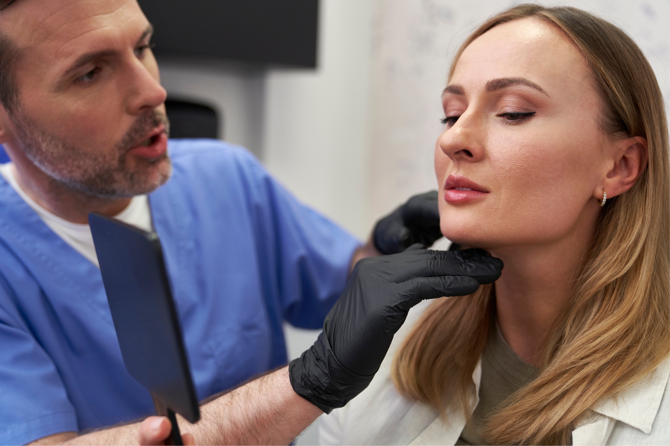 Advanced Facelift Techniques for Signs of Aging